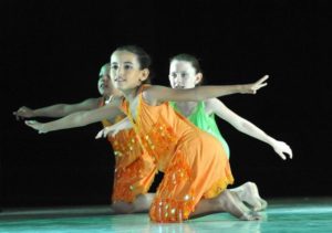 MJC Bussières - Enfants danse